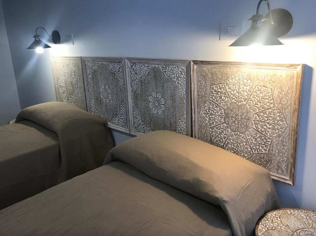 Bellhome 1 - Elegante Appartamento Nel Centro Di Bari Bagian luar foto