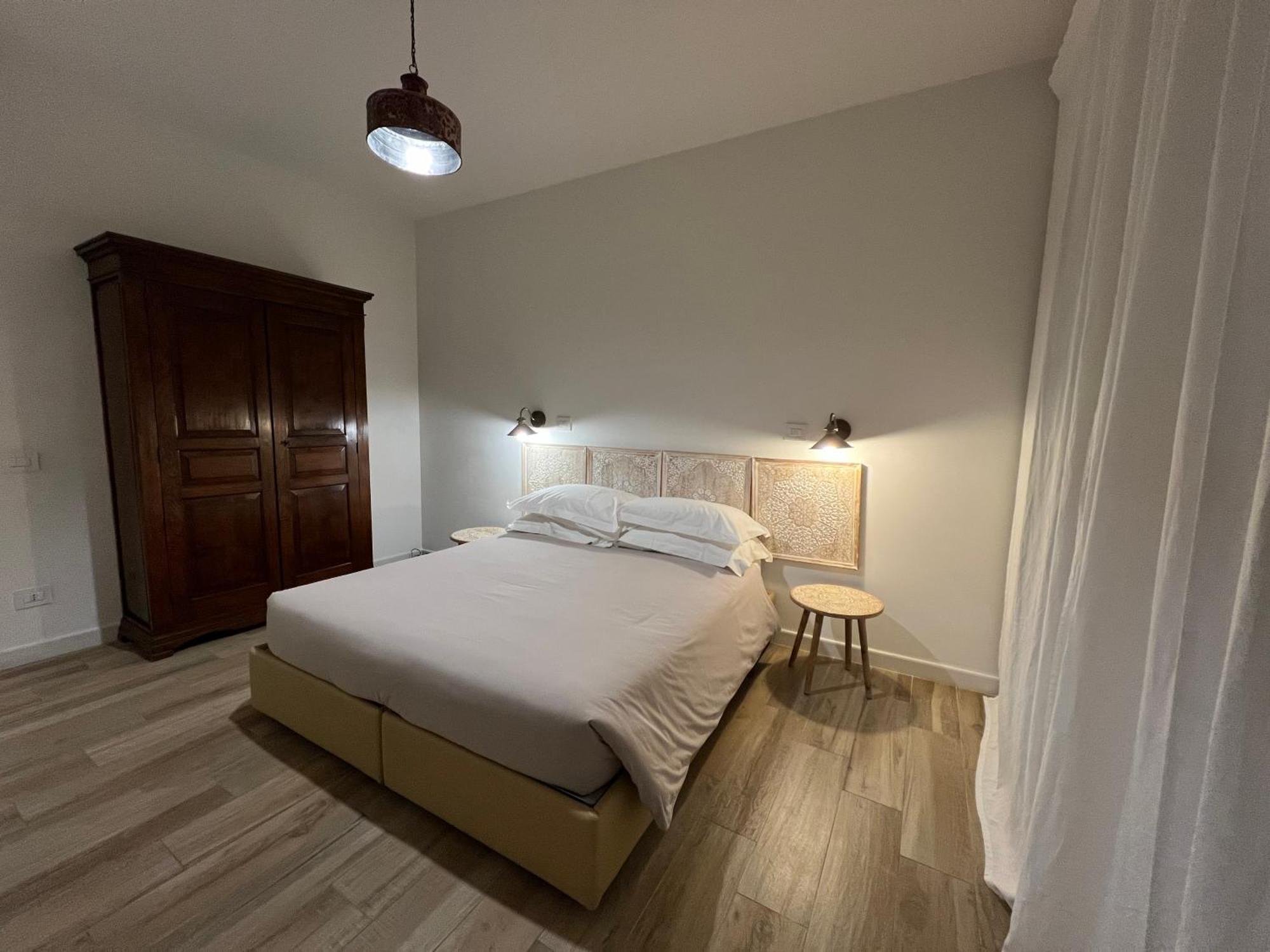 Bellhome 1 - Elegante Appartamento Nel Centro Di Bari Bagian luar foto