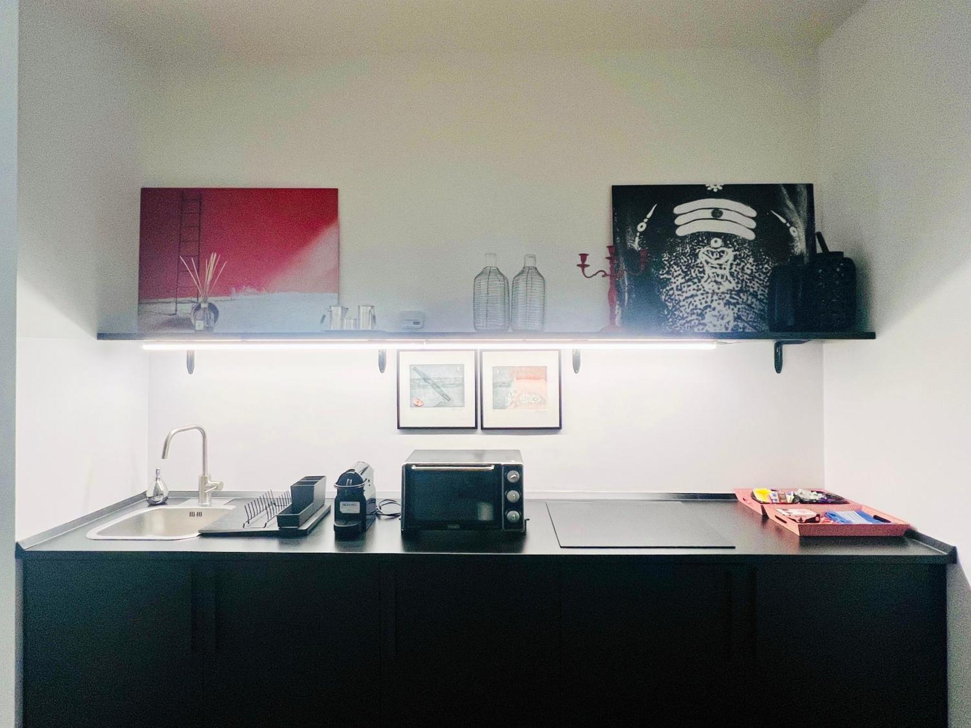 Bellhome 1 - Elegante Appartamento Nel Centro Di Bari Bagian luar foto